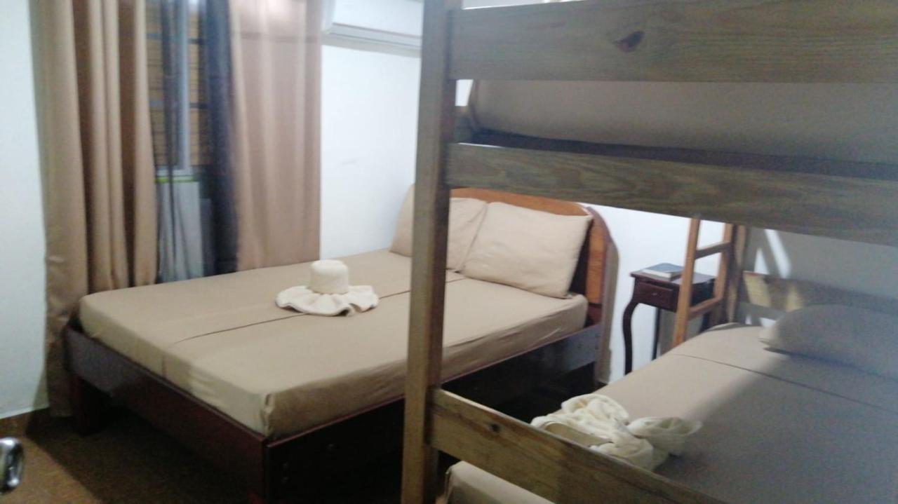 Hotel Don Chicho Bocas Town Exterior foto